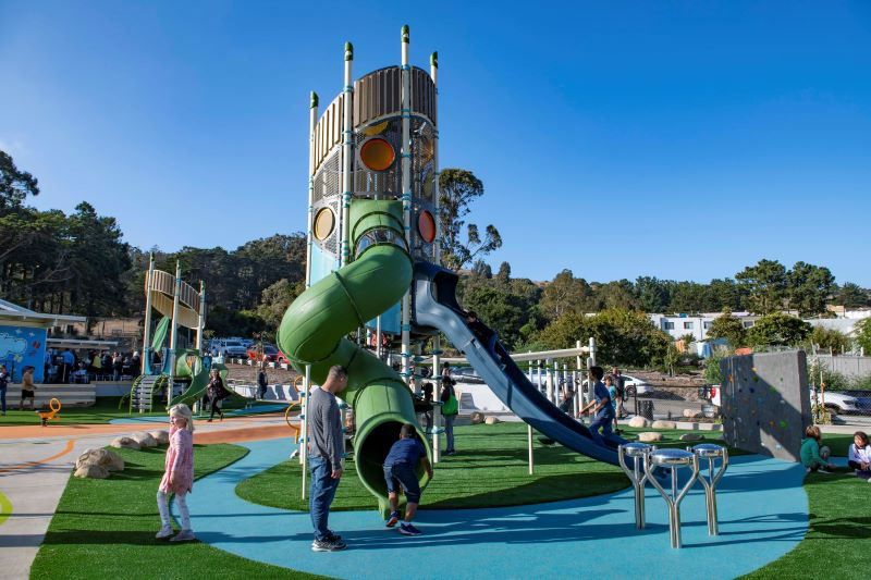 Herz Playground