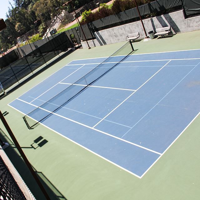 Tenis sa Sentro ng Libangan ng Parke ng Glen
